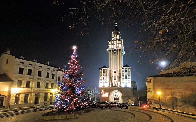 Panorama 360 - Katedra św. Mikołaja nocą, zimą - zdjęcie 360 Bielsko-Biała
