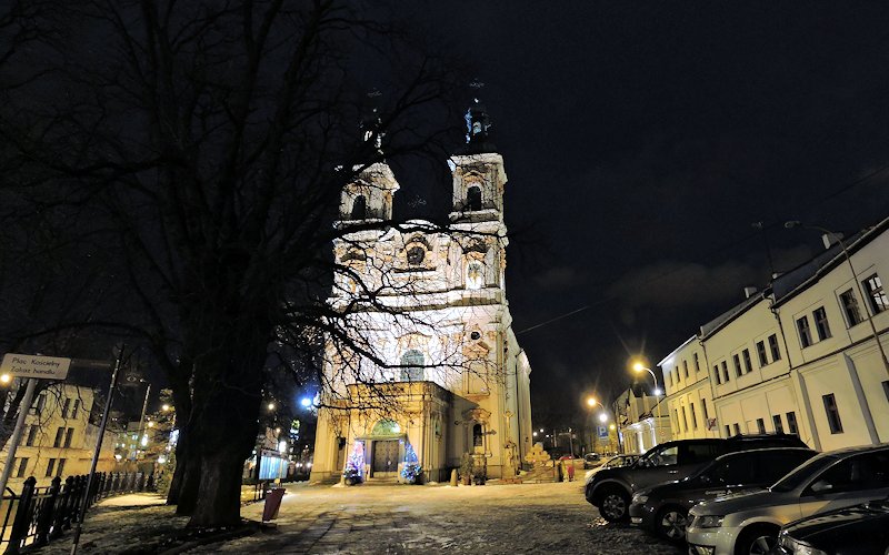 Panorama 360 - Plac i kościół Opatrzności Bożej zimą, nocą - Bielsko-Biała